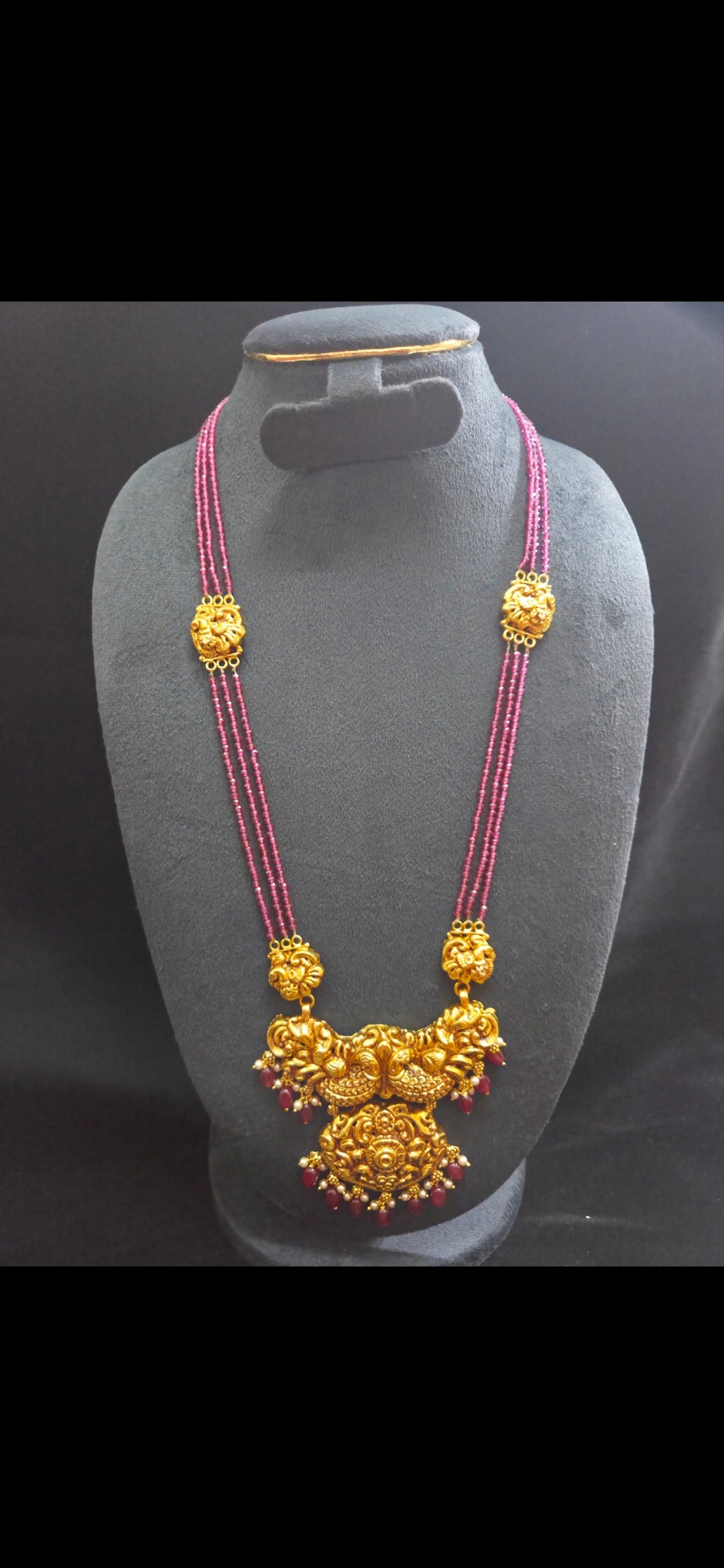 Gold palated red beaded peacock  necklas .Rraditional soth indian long necklas. Hand nakash